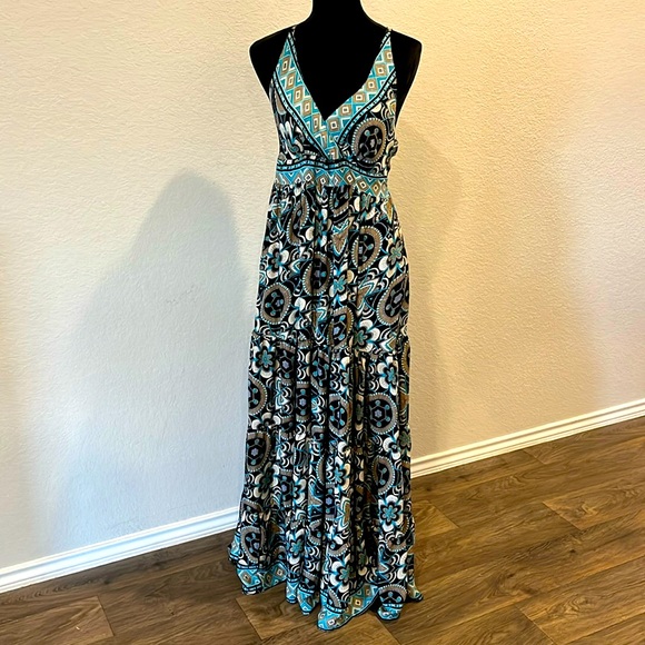Beautiful Bohemian style Maxi Dress with adjustable straps and tie back - Picture 1 of 8